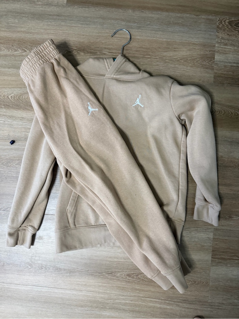 Jordan Kids 6/7 Tan Jogger Set with White Jumpman Logos